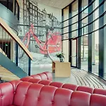 Amedia Amsterdam Airport Schiphol, Trademark Collection By Wyndham Hotel 4*