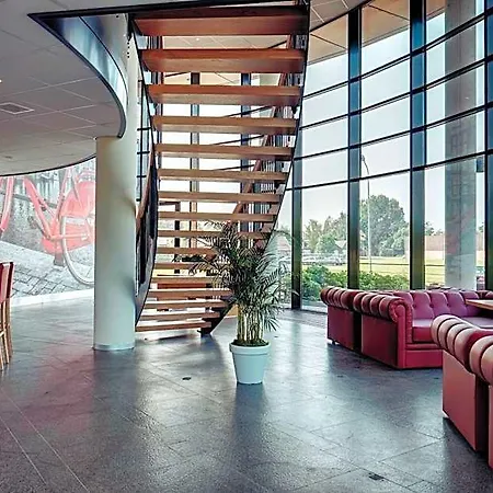 Amedia Amsterdam Airport Schiphol, Trademark Collection By Wyndham Hotel