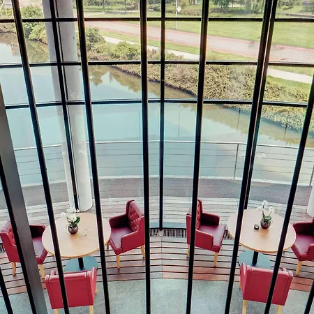 Amedia Amsterdam Airport Schiphol, Trademark Collection By Wyndham Hotel 4*